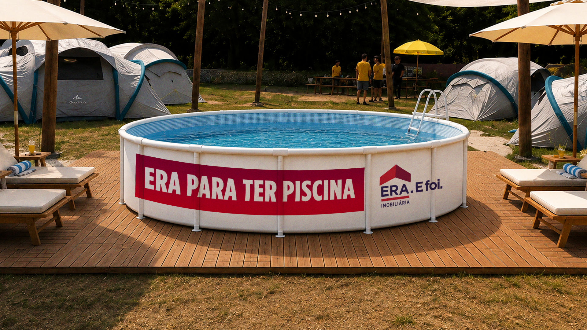 Piscina para mergulhos refrescantes